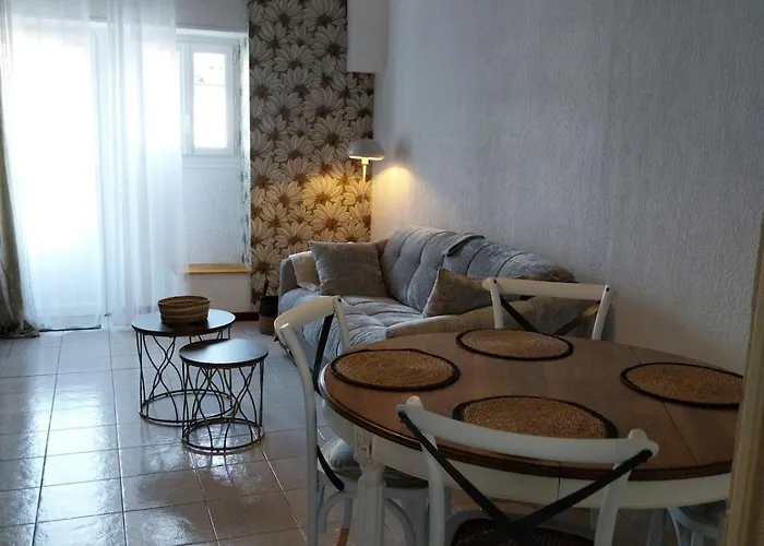 Maisonette Syl' -vie بيت للعطل