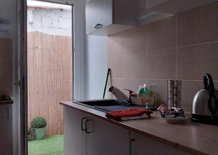 Maisonette Syl' -vie بيت للعطل